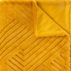 Plaid Géant 180x230 Fourrure Jaune Moutarde Atmosphera -Ledepot Mobilier Magasin plaid geant 180x230 fourrure jaune moutarde atmosphera 2